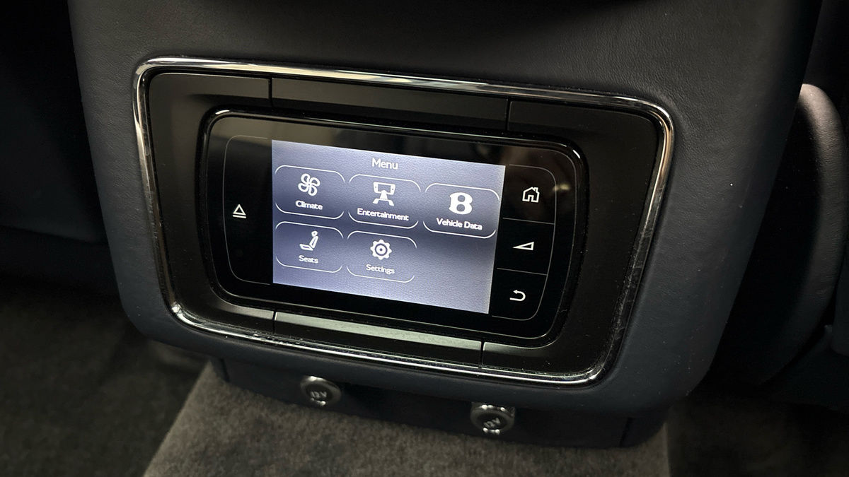 Used Bentley Bentayga 2018 for sale - 76559619: Photo 27