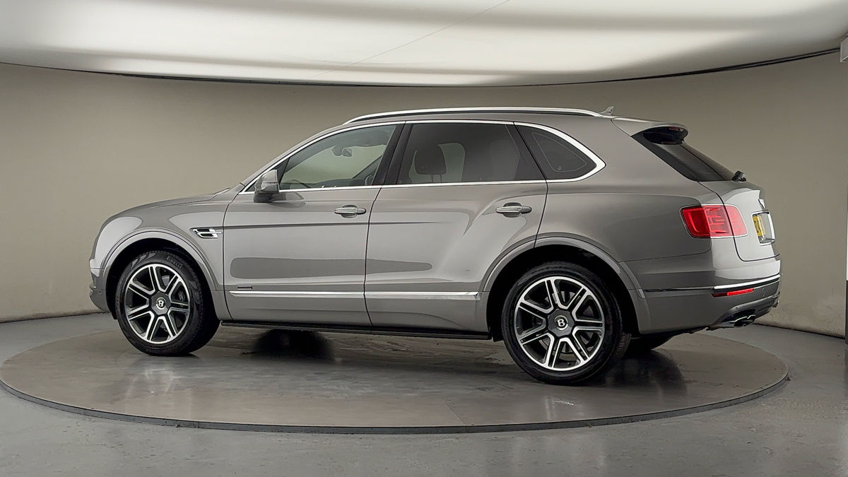 Used Bentley Bentayga 2018 for sale - 76559619: Photo 32