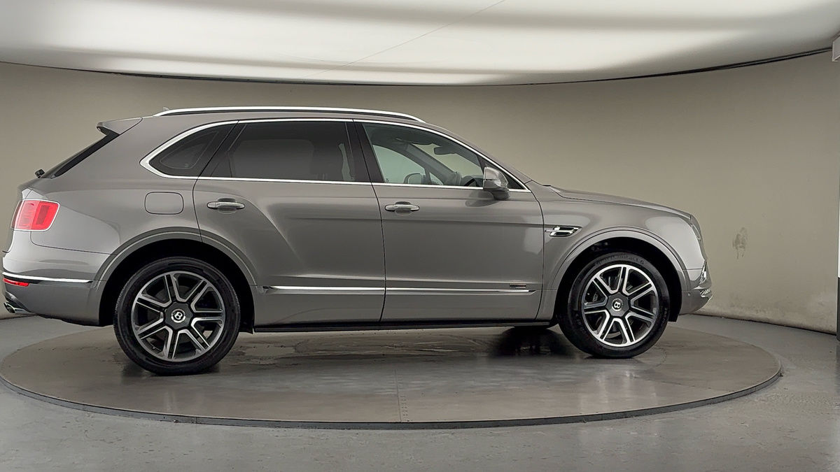 Used Bentley Bentayga 2018 for sale - 76559619: Photo 43