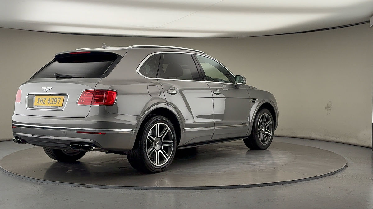 Used Bentley Bentayga 2018 for sale - 76559619: Photo 45