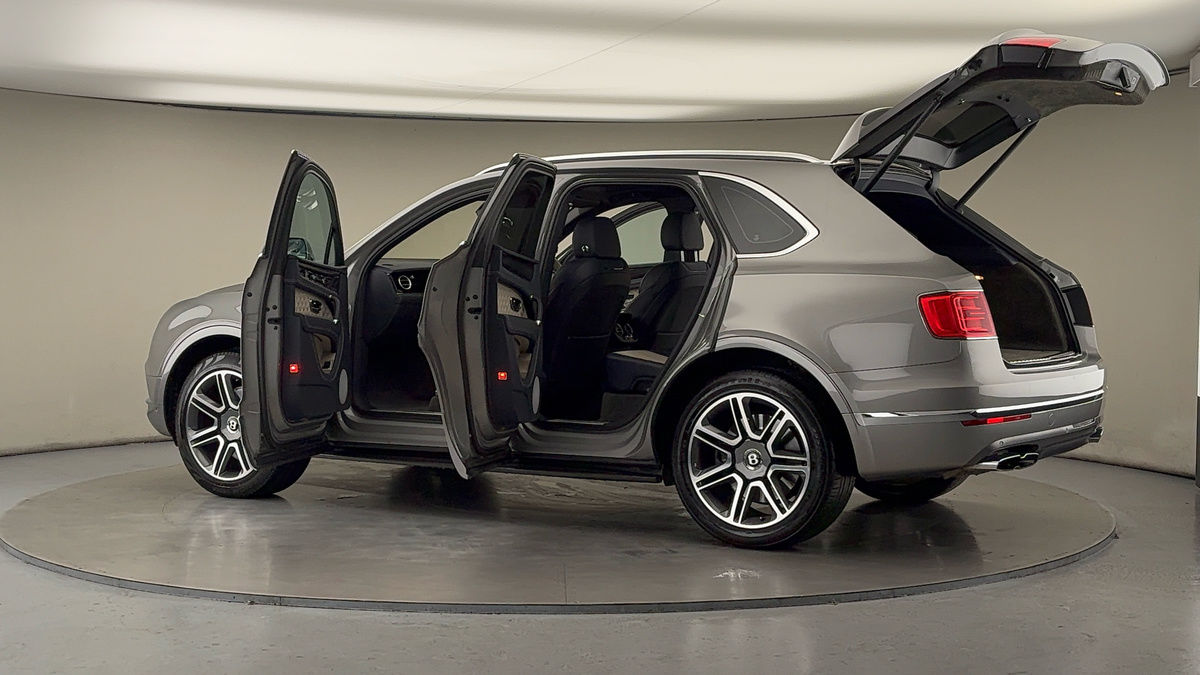 Used Bentley Bentayga 2018 for sale - 76559619: Photo 51