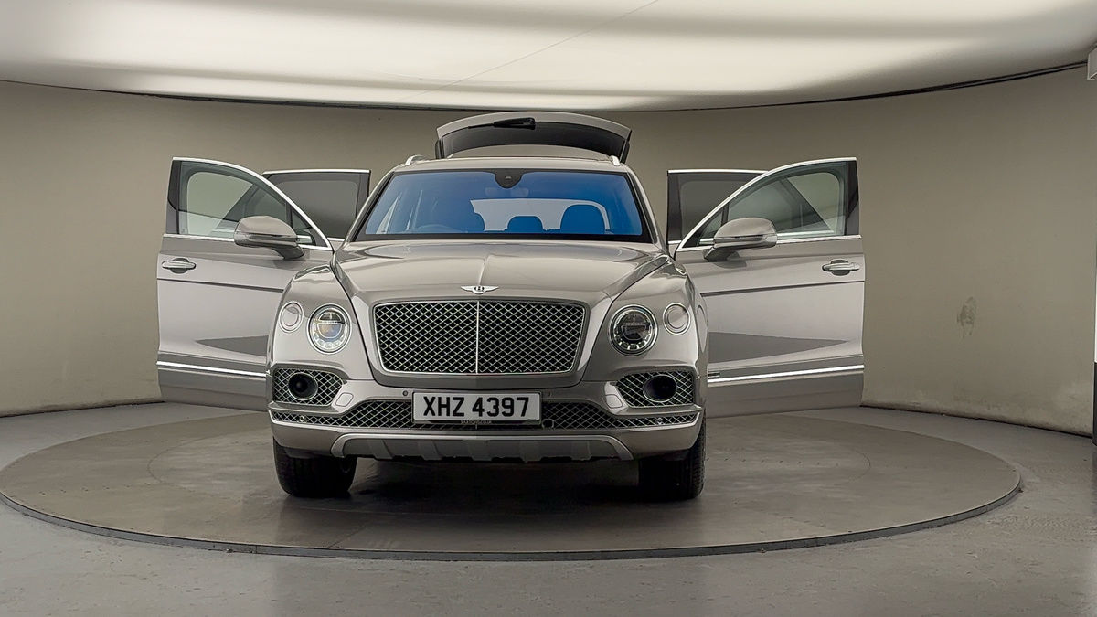 Used Bentley Bentayga 2018 for sale - 76559619: Photo 57