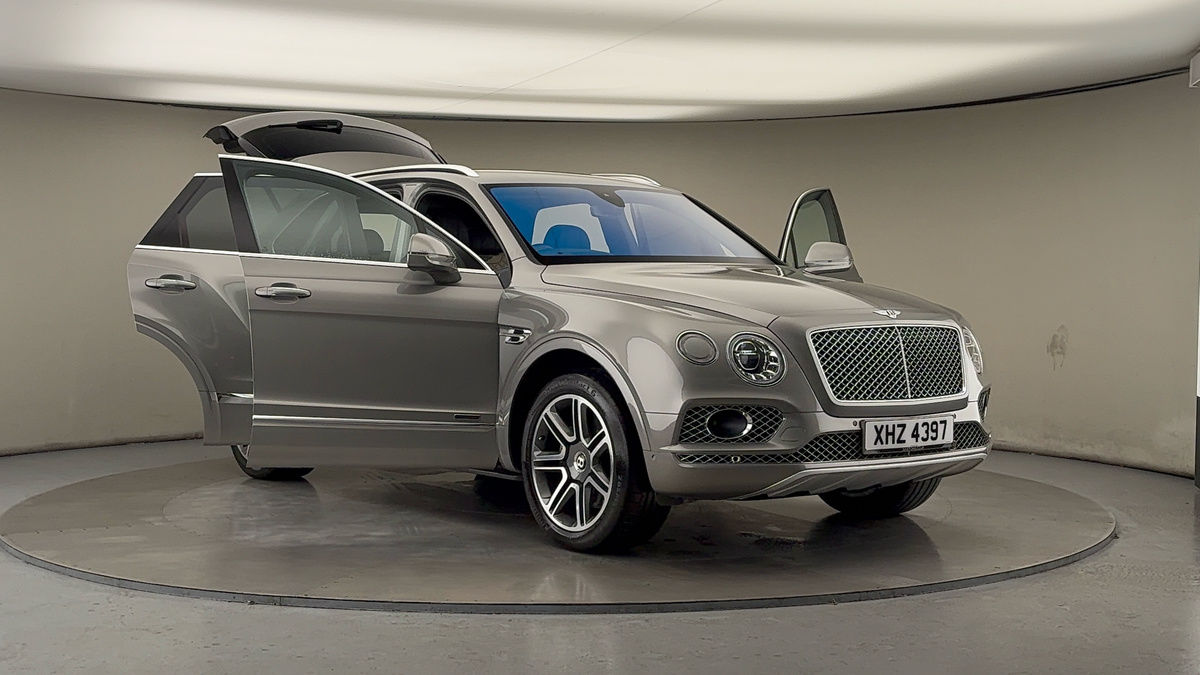 Used Bentley Bentayga 2018 for sale - 76559619: Photo 59