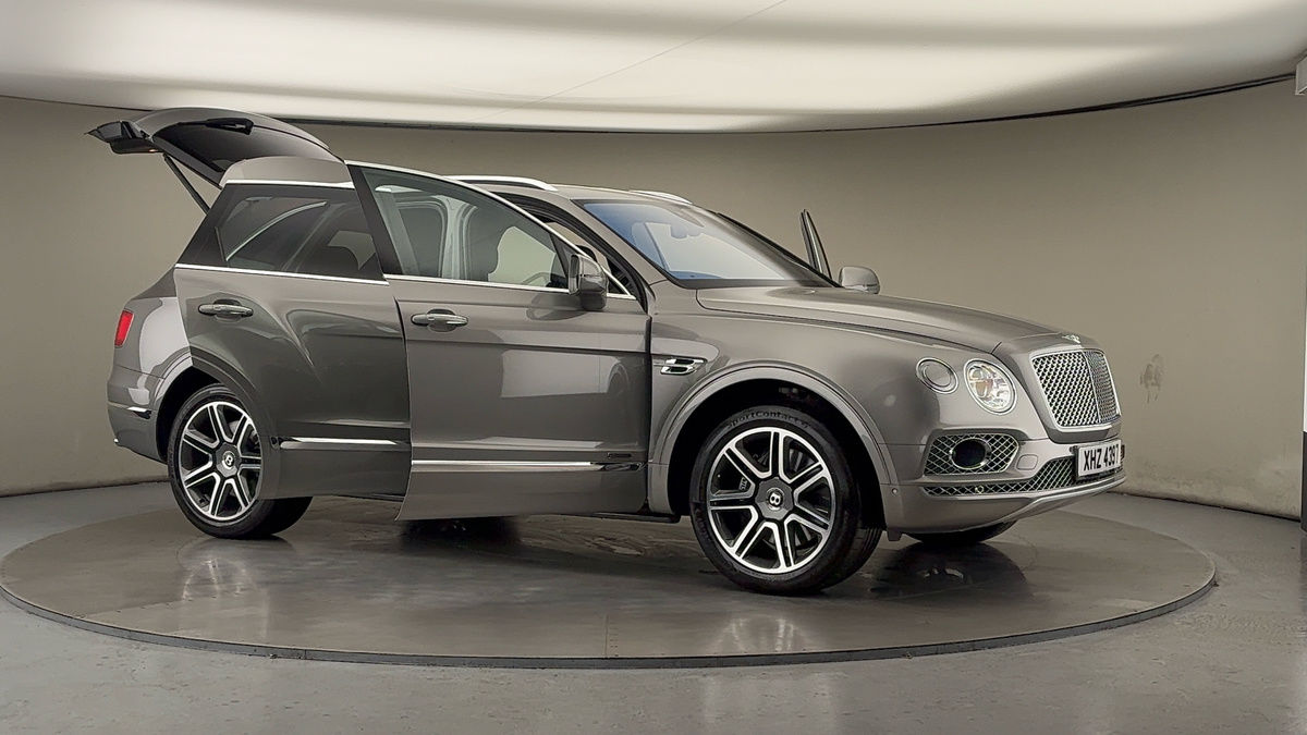 Used Bentley Bentayga 2018 for sale - 76559619: Photo 60