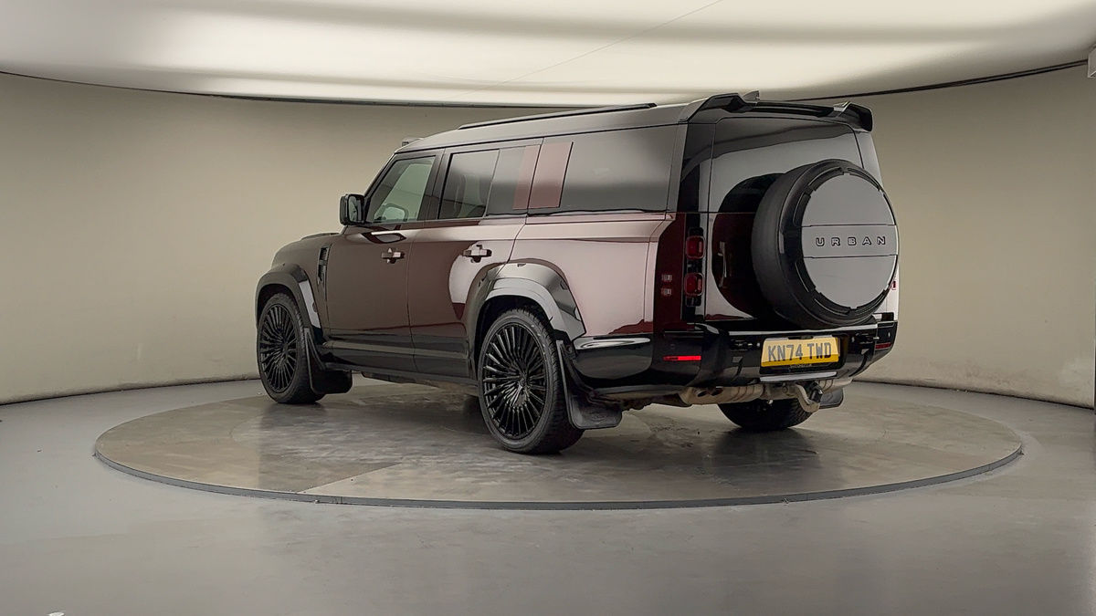 Used Land Rover Defender 130 2024 for sale - 76081589: Photo 2