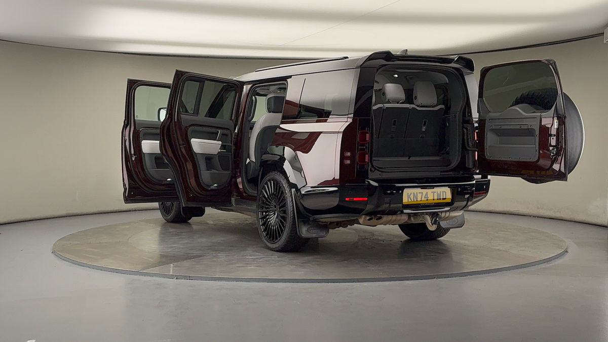 Used Land Rover Defender 130 2024 for sale - 76081589: Photo 23