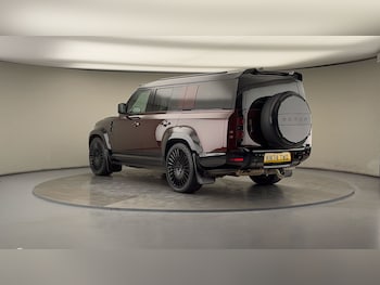 Used Land Rover Defender 130 2024 for sale - 76081589: Photo