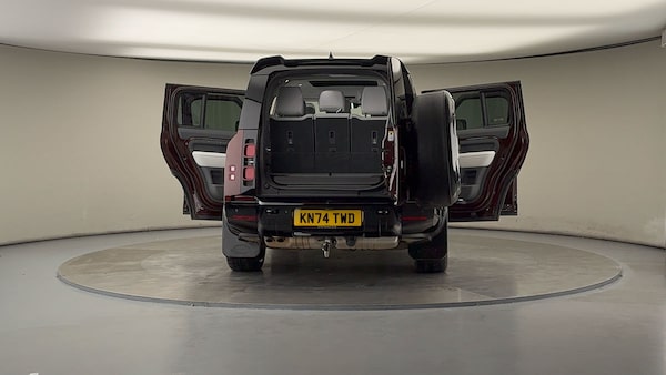 Used Land Rover Defender 130 2024 for sale - 76081589: Photo 66