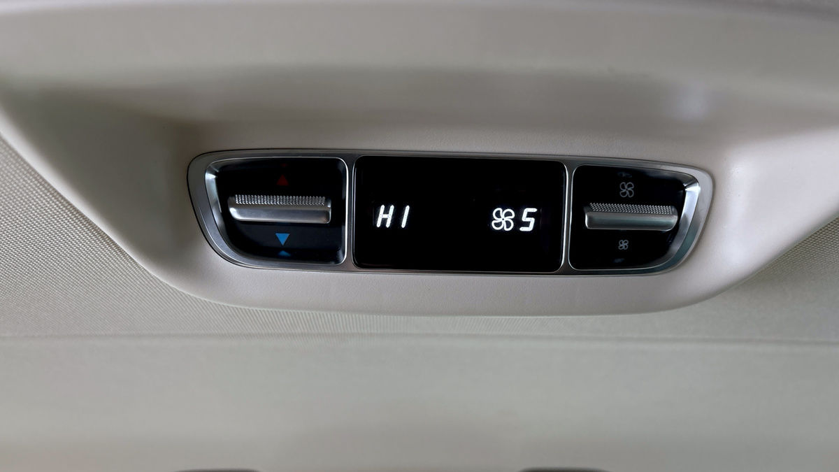 Used Mercedes-Benz V-Class 2024 for sale - 78213287: Photo 15