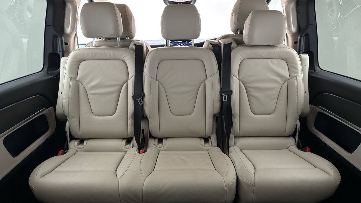 Used Mercedes-Benz V-Class 2024 for sale - 78213287: Photo 31