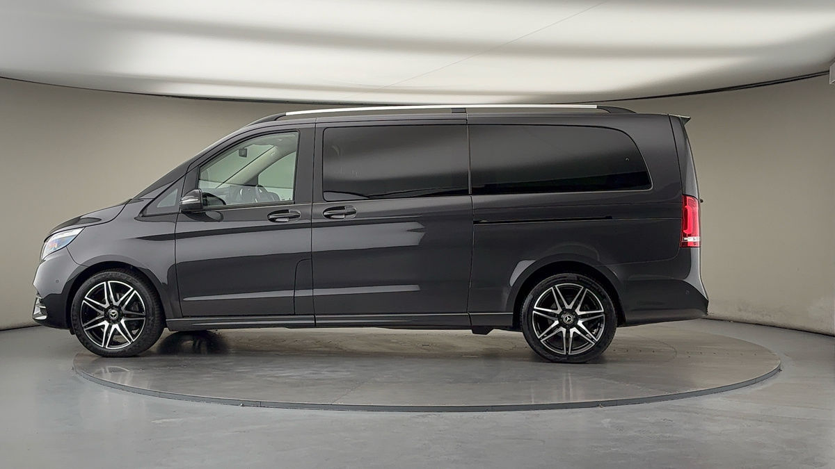 Used Mercedes-Benz V-Class 2024 for sale - 78213287: Photo 34