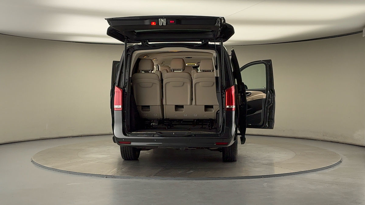 Used Mercedes-Benz V-Class 2024 for sale - 78213287: Photo 67