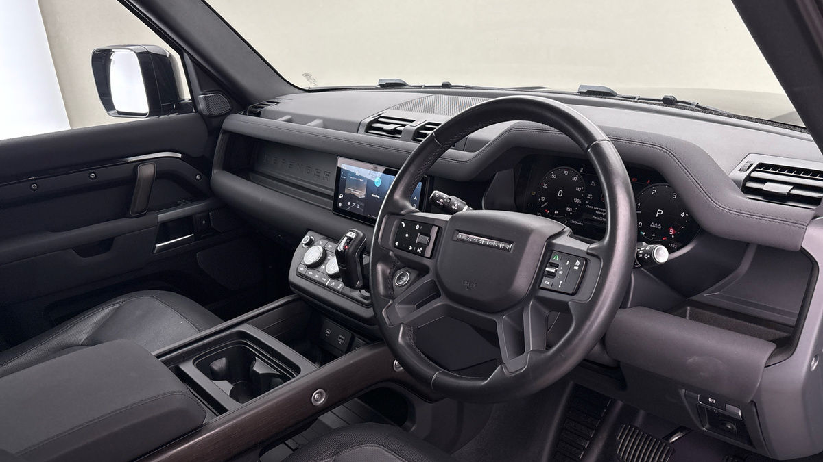 Used Land Rover Defender 110 2022 for sale - 76334549: Photo 10