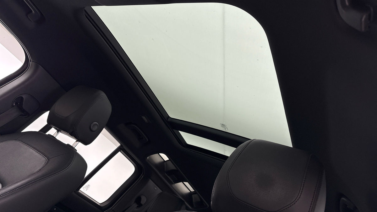 Used Land Rover Defender 110 2022 for sale - 76334549: Photo 11