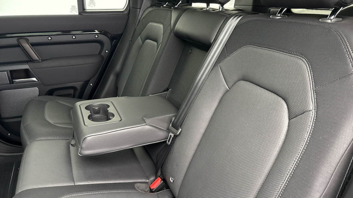 Used Land Rover Defender 110 2022 for sale - 76334549: Photo 17