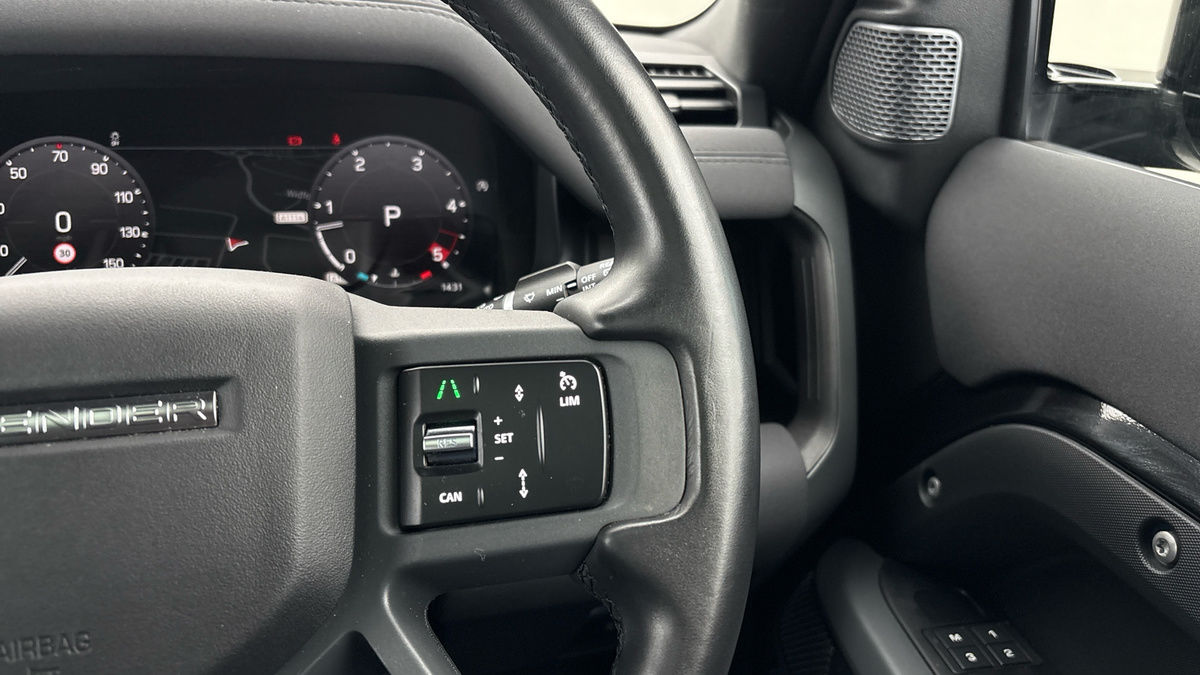 Used Land Rover Defender 110 2022 for sale - 76334549: Photo 27