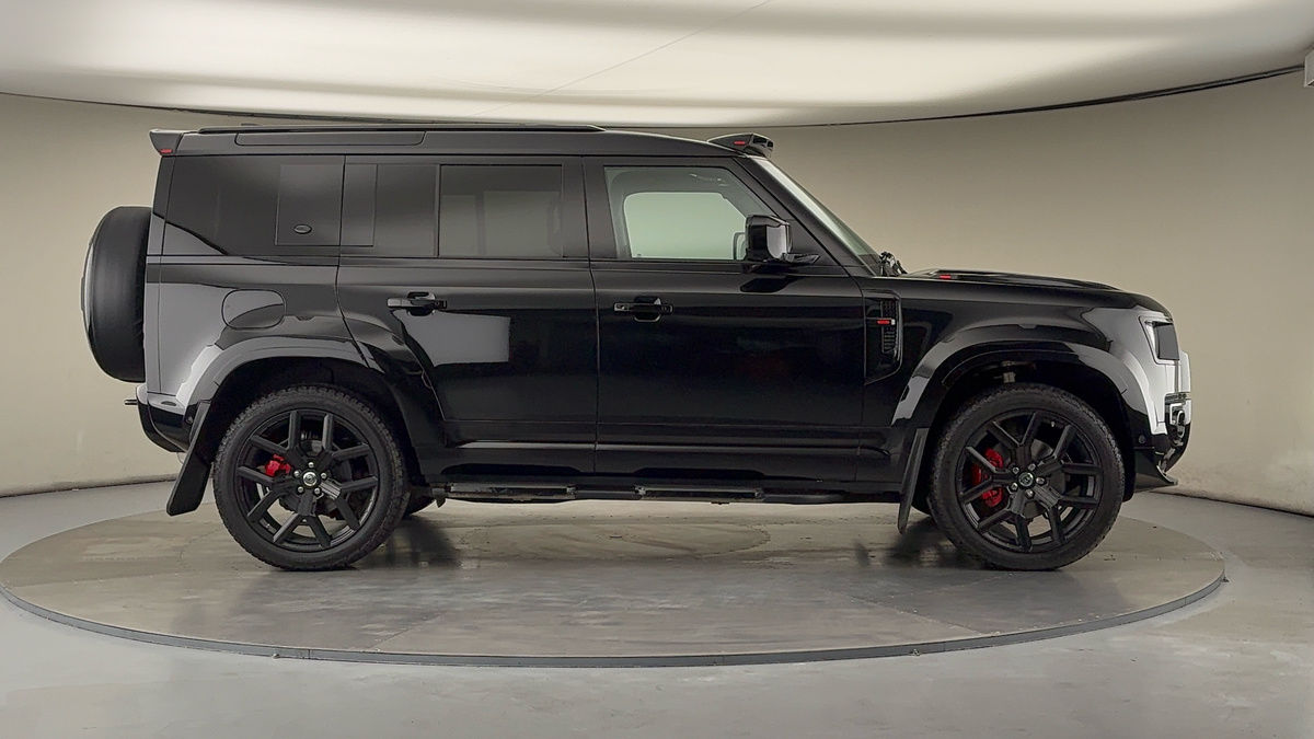 Used Land Rover Defender 110 2022 for sale - 76334549: Photo 31