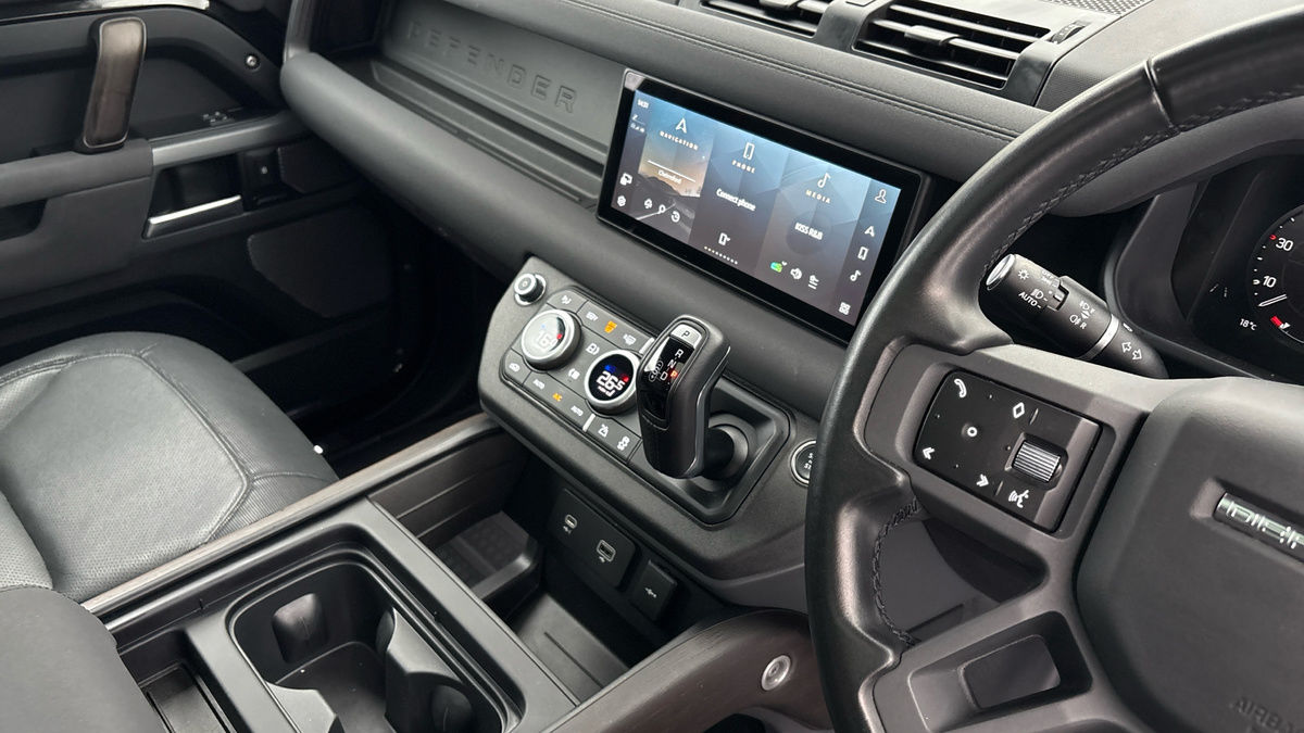 Used Land Rover Defender 110 2022 for sale - 76334549: Photo 35