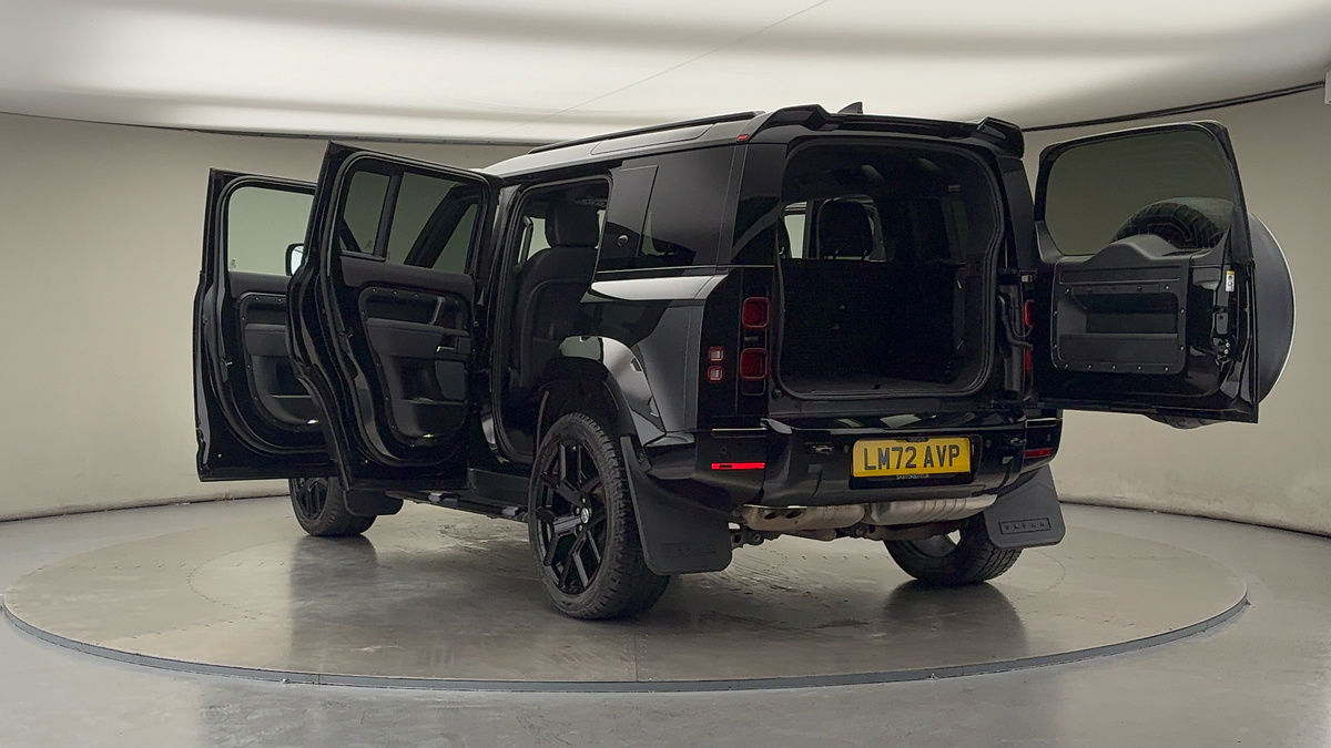 Used Land Rover Defender 110 2022 for sale - 76334549: Photo 46