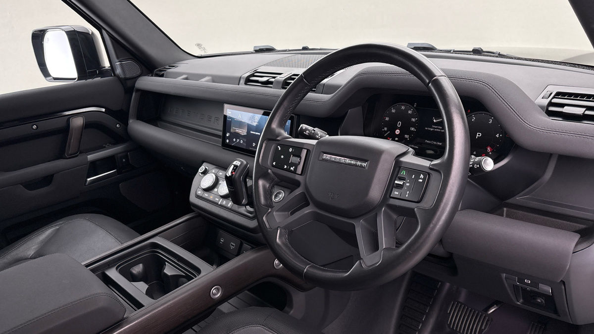 Used Land Rover Defender 110 2022 for sale - 76334549: Photo 9