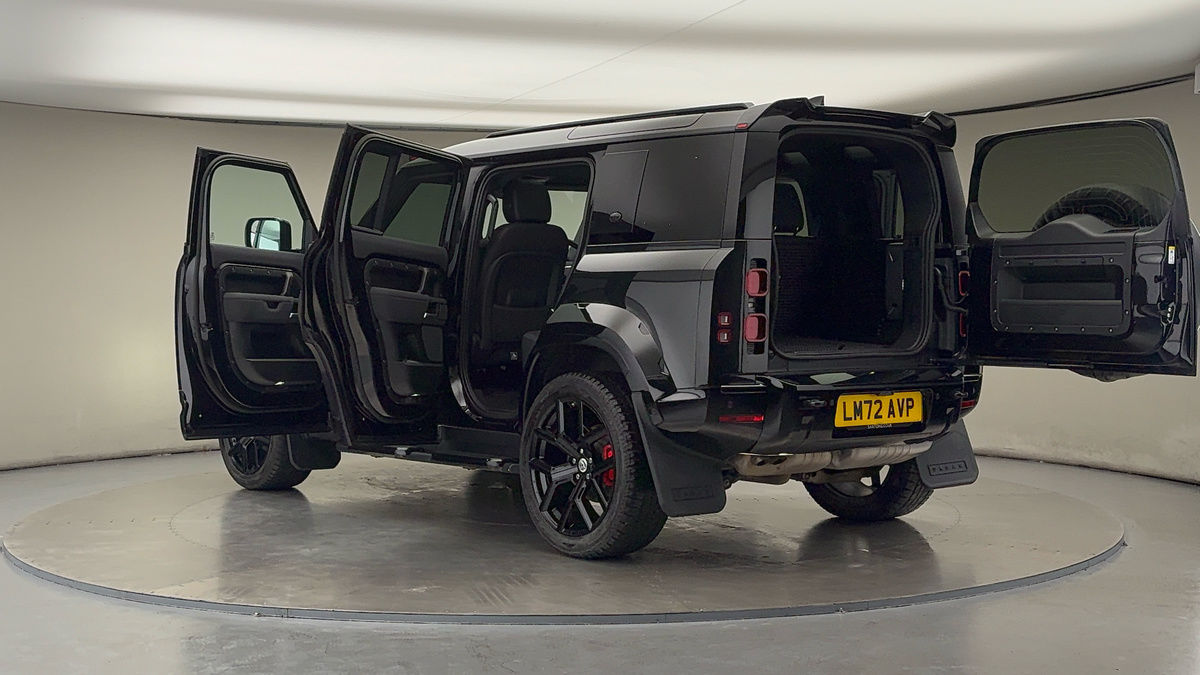 Used Land Rover Defender 110 2022 for sale - 76334549: Photo 98