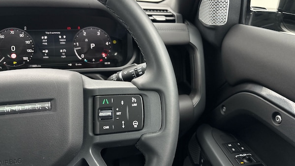 Used Land Rover Defender 130 2024 for sale - 76081571: Photo 14