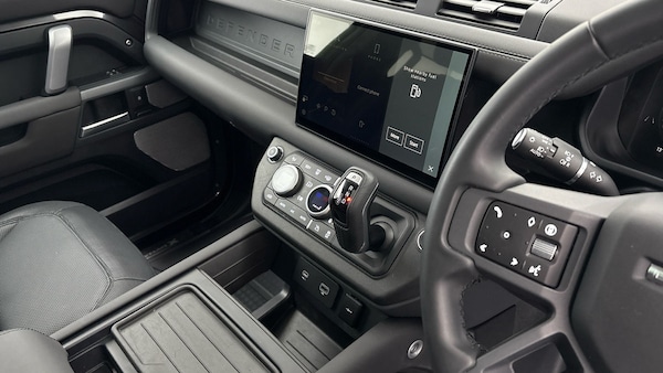 Used Land Rover Defender 130 2024 for sale - 76081571: Photo 18
