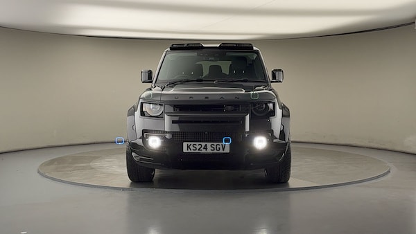 Used Land Rover Defender 130 2024 for sale - 76081571: Photo 3