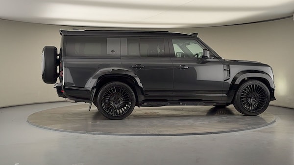 Used Land Rover Defender 130 2024 for sale - 76081571: Photo 44