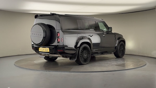 Used Land Rover Defender 130 2024 for sale - 76081571: Photo 46