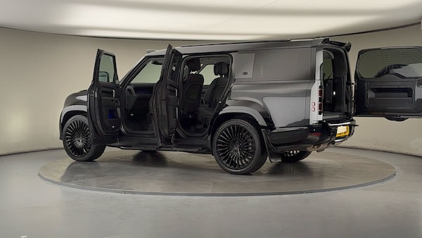 Used Land Rover Defender 130 2024 for sale - 76081571: Photo 52