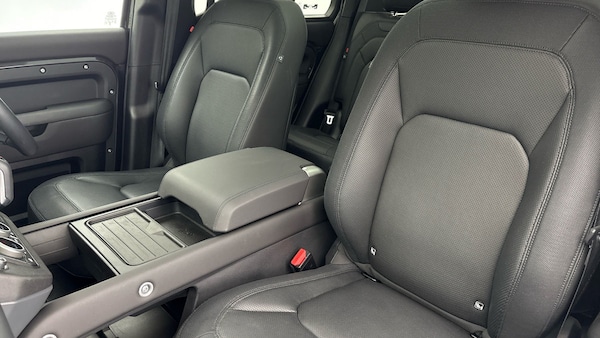 Used Land Rover Defender 130 2024 for sale - 76081571: Photo 7