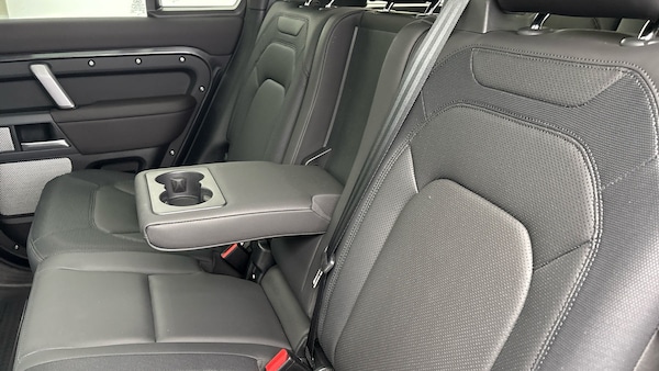 Used Land Rover Defender 130 2024 for sale - 76081571: Photo 9
