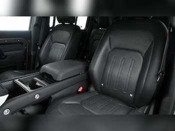 Used Land Rover Defender 110 2021 for sale - 75123395: Photo