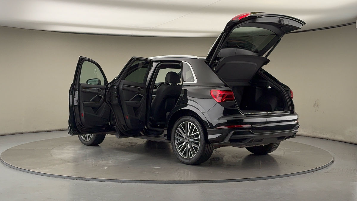 Used Audi Q3 2024 for sale - 76836770: Photo 44