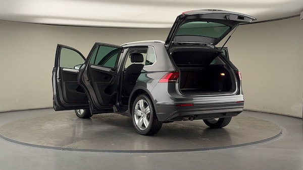 Used Volkswagen Tiguan 2020 for sale - 76081581: Photo 23