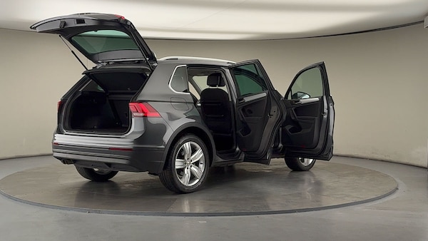 Used Volkswagen Tiguan 2020 for sale - 76081581: Photo 58