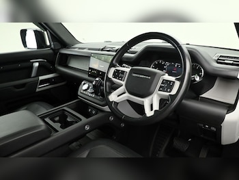Used Land Rover Defender 90 2023 for sale - 75207474: Photo