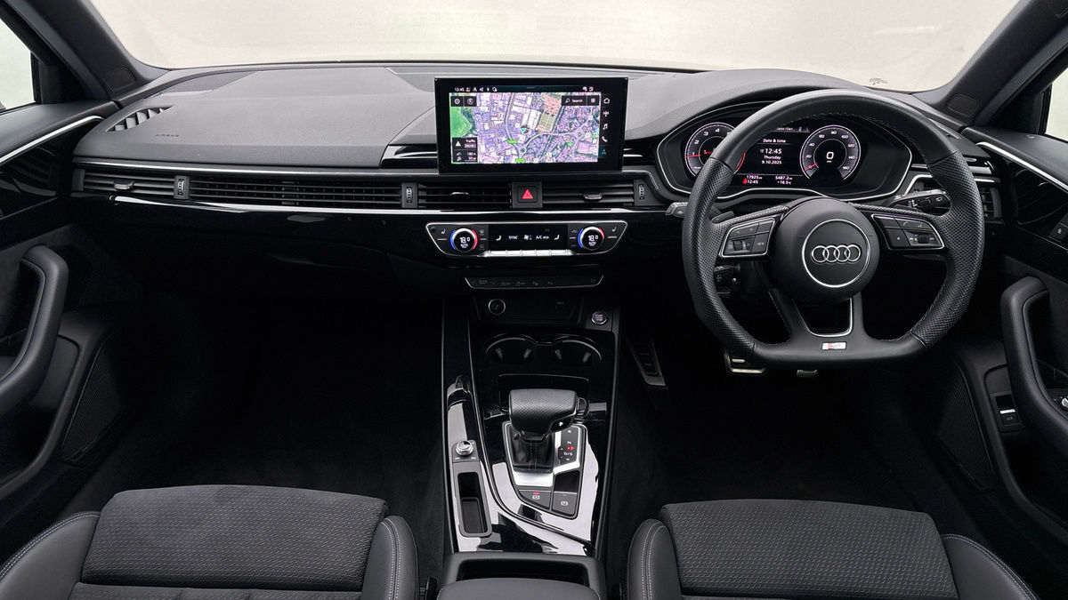 Used Audi A4 Avant 2023 for sale - 75987110: Photo 12