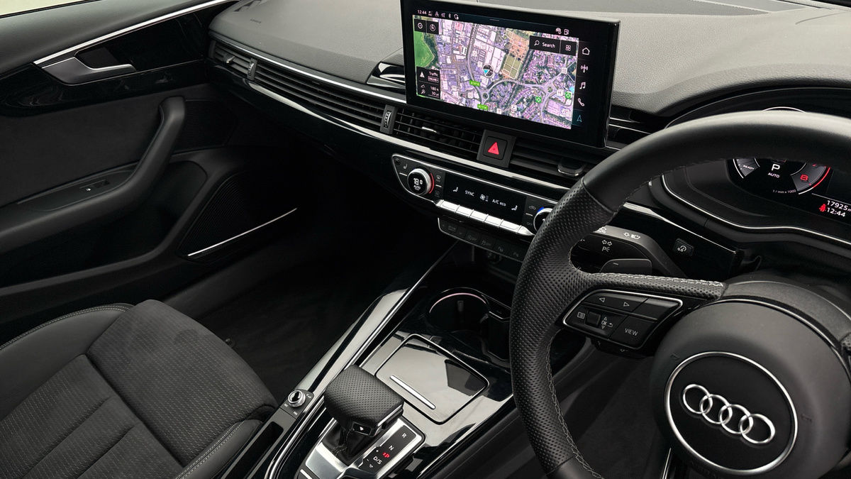 Used Audi A4 Avant 2023 for sale - 75987110: Photo 18