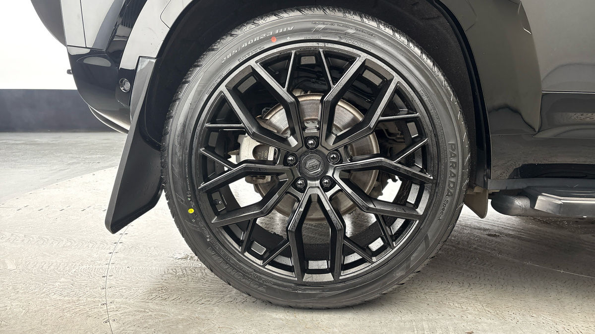 Used Land Rover Defender 110 2024 for sale - 76430645: Photo 10