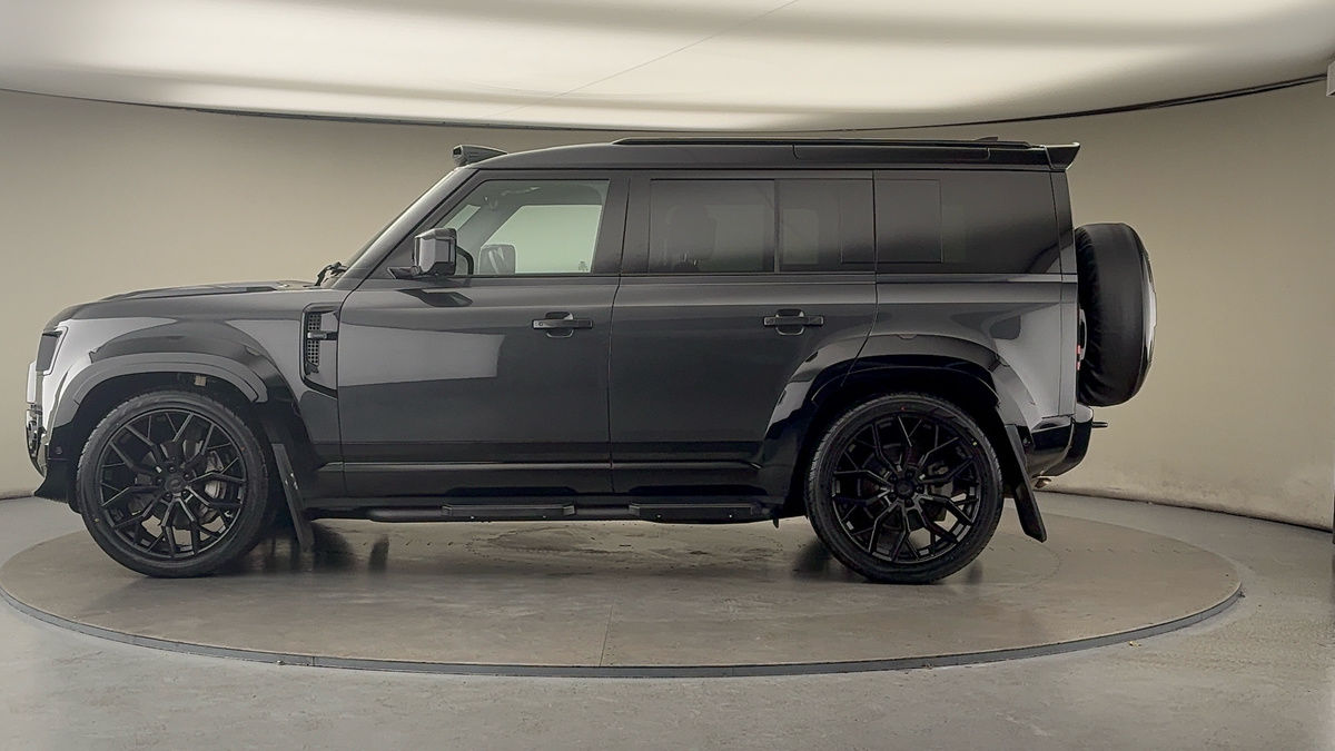 Used Land Rover Defender 110 2024 for sale - 76430645: Photo 15