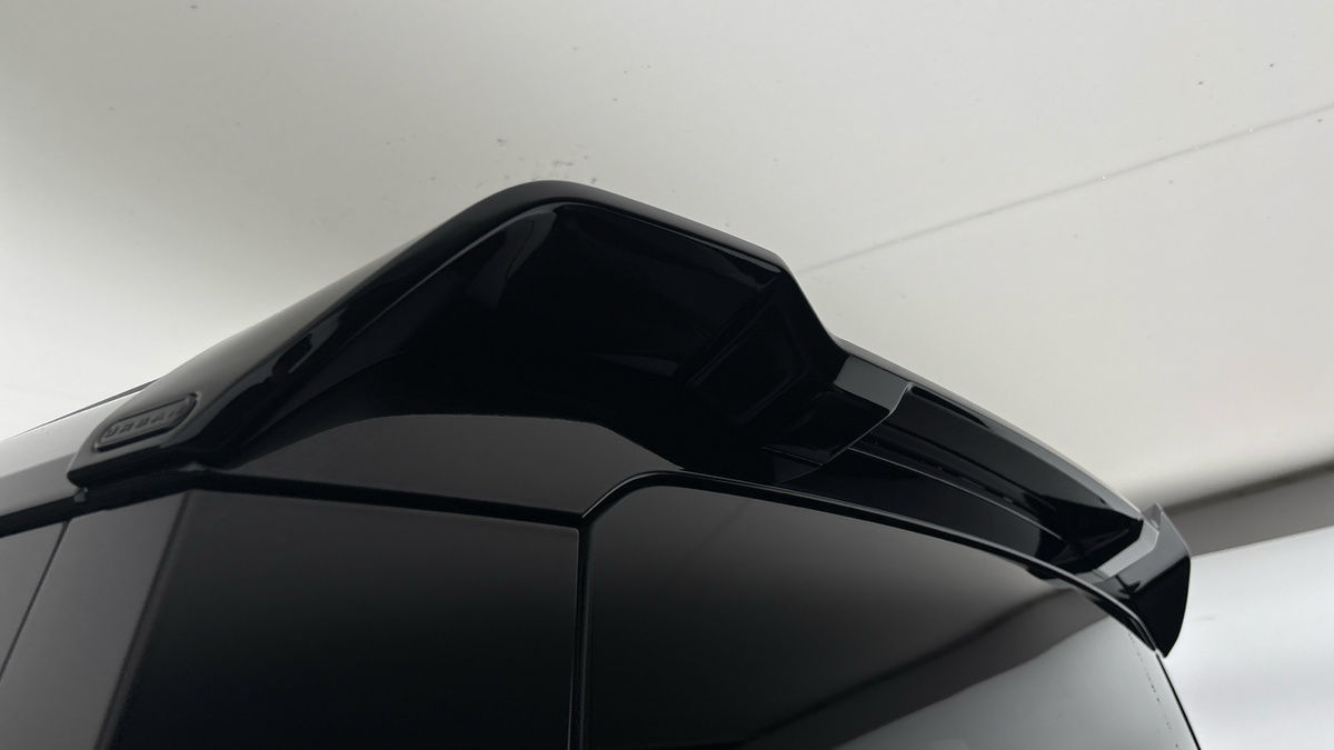 Used Land Rover Defender 110 2024 for sale - 76430645: Photo 28