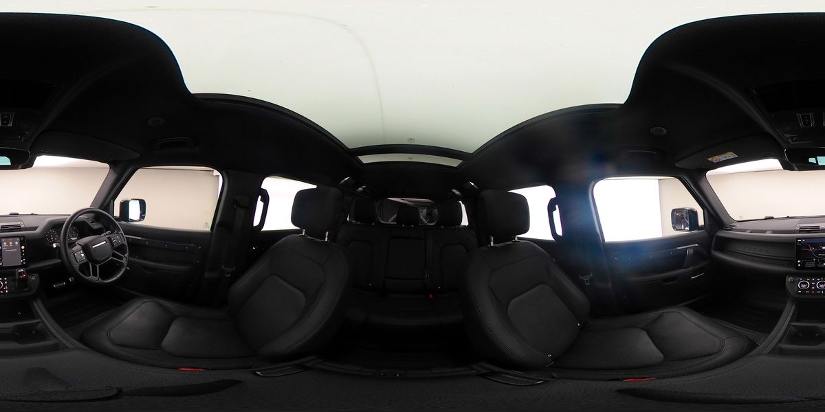 Used Land Rover Defender 110 2024 for sale - 76430645: Photo 48