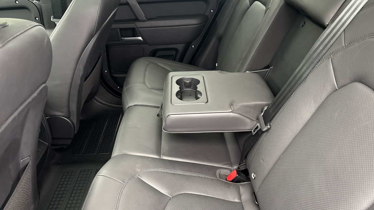 Used Land Rover Defender 110 2024 for sale - 76430645: Photo 9