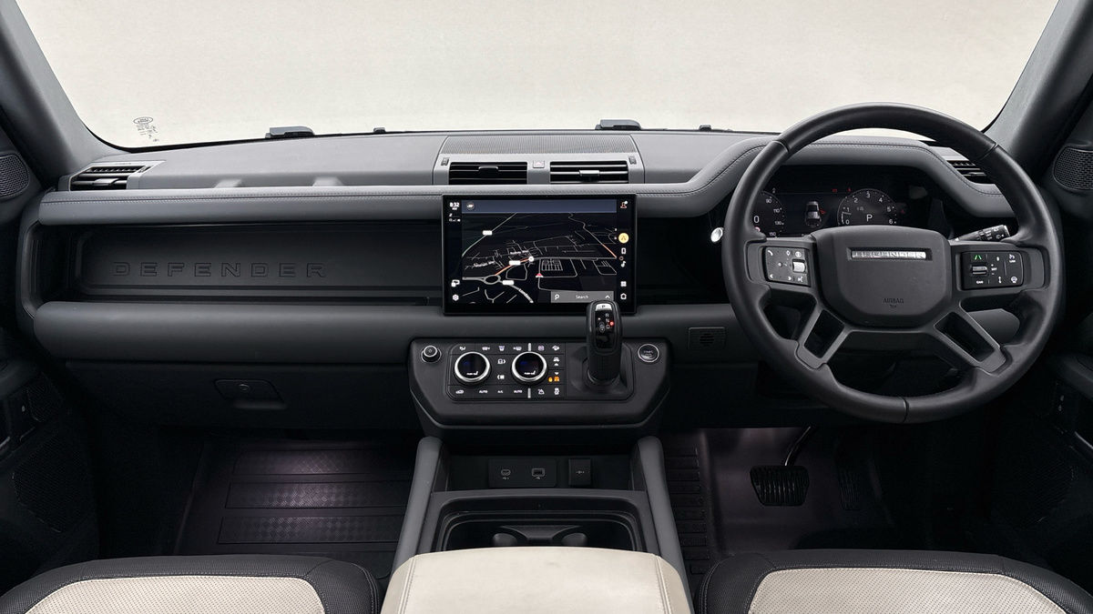 Used Land Rover Defender 110 2023 for sale - 77129240: Photo 12