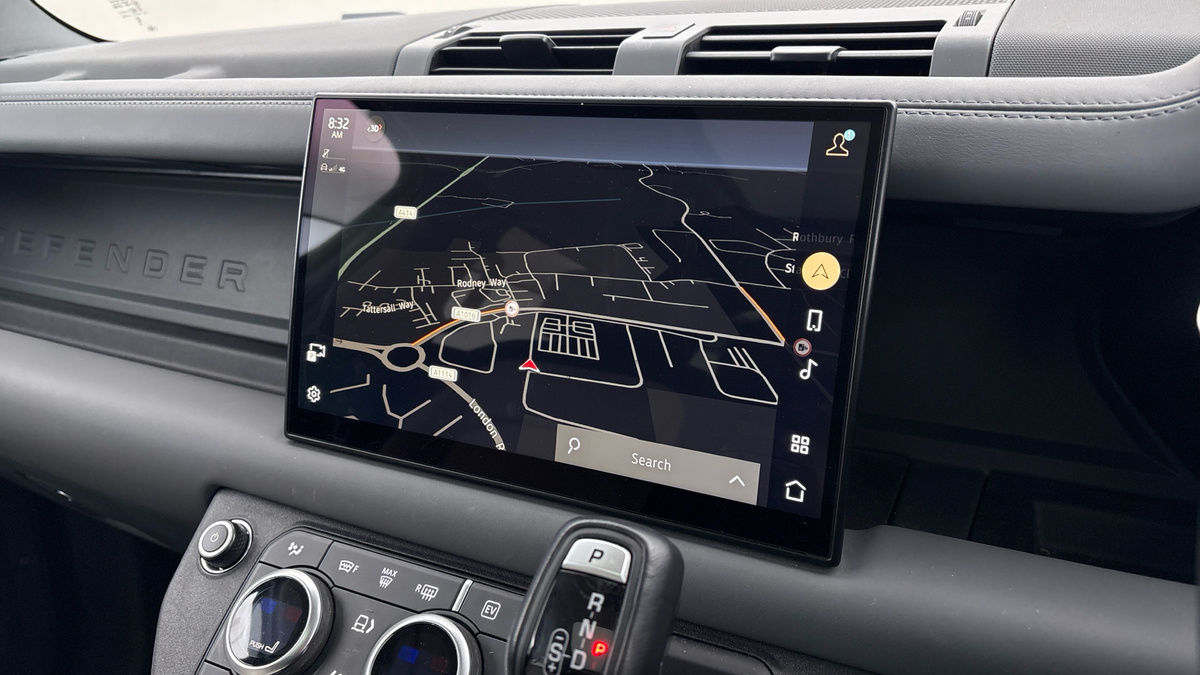 Used Land Rover Defender 110 2023 for sale - 77129240: Photo 17