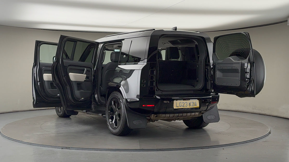 Used Land Rover Defender 110 2023 for sale - 77129240: Photo 23