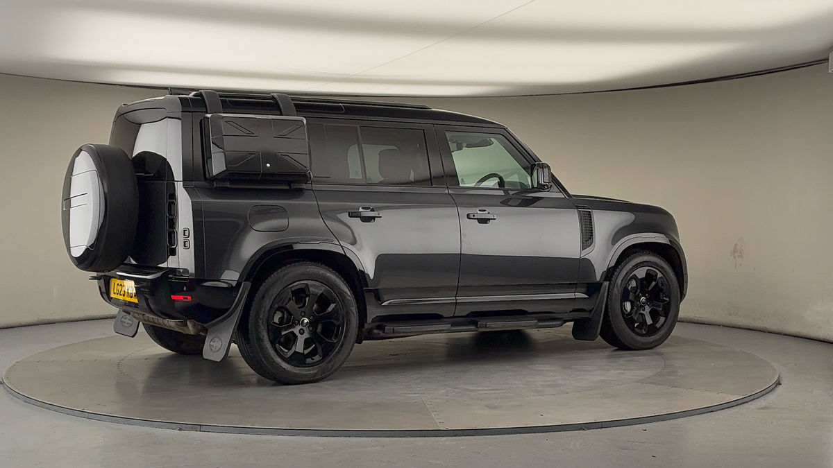 Used Land Rover Defender 110 2023 for sale - 77129240: Photo 39