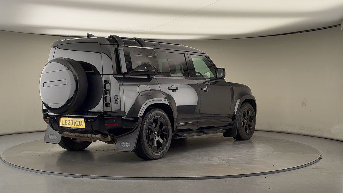 Used Land Rover Defender 110 2023 for sale - 77129240: Photo 40